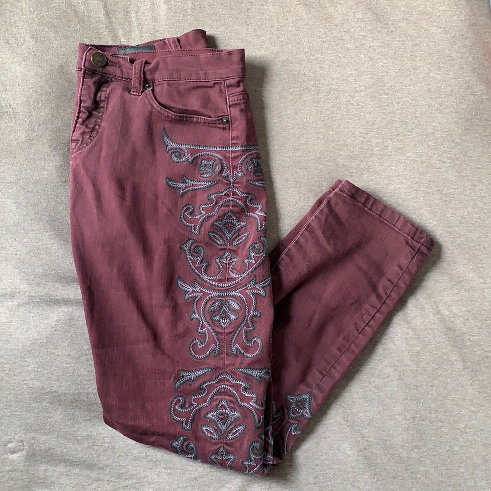 BDG Embroidered Dark Rinse Mid Rise Twig Skinny Jean